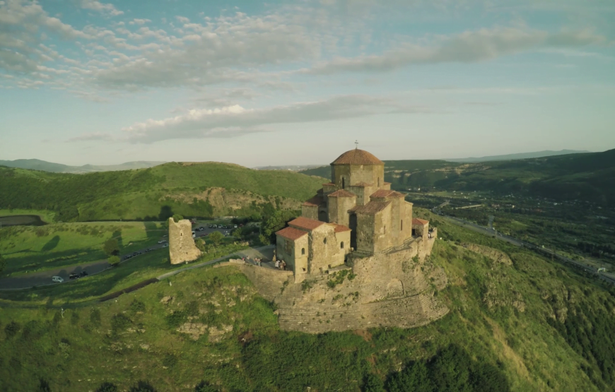 Love is in the Air – Mtskheta from Airplane – Private tour from Tbilisi